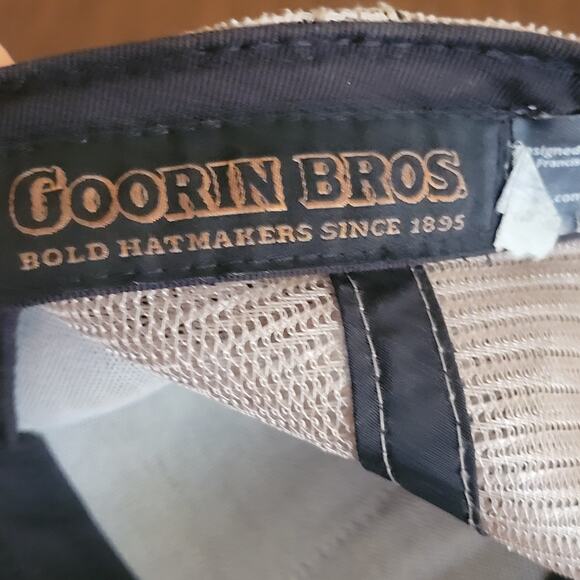 Goorin Bros The Rooster Animal Snapback Hat Black Trucker Hat Mesh back One size - Picture 9 of 11